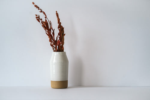 Flower vase in white