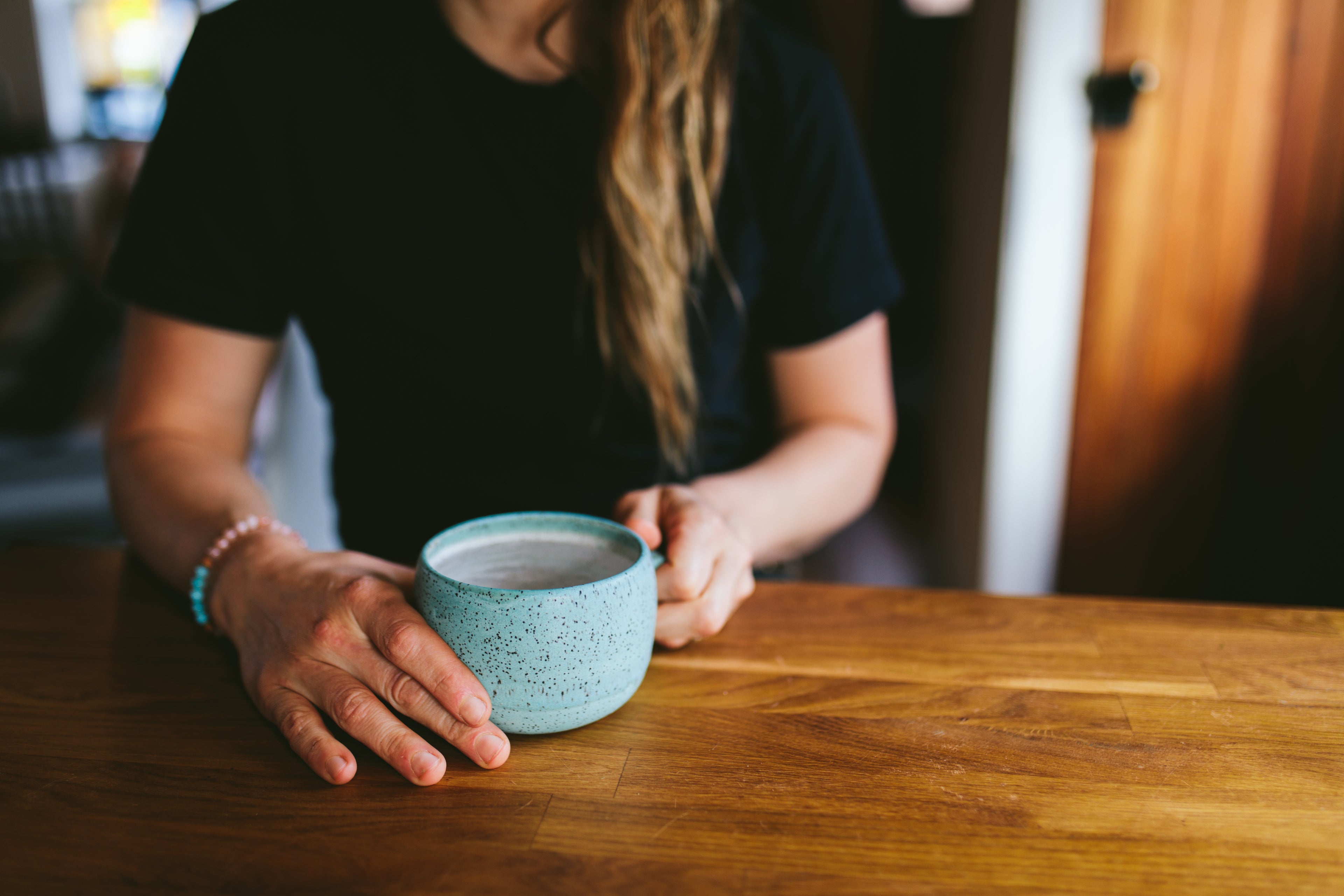 Robin egg mug in speckle