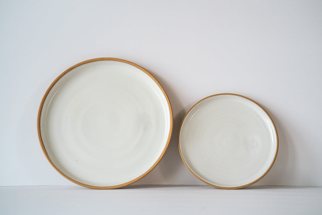 White dinner and side plate