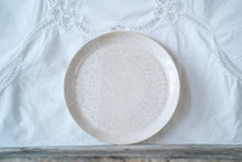 Load image into Gallery viewer, Dinner plate in full white speckle
