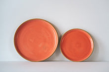 Load image into Gallery viewer, Comparison between dinner and side plate in coral

